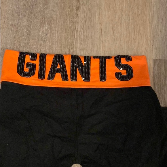 PINK Victoria's Secret Pants - Pink Victoria secret “sf giants” yoga pants